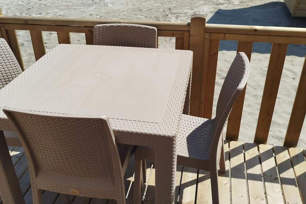 Berck-Plage - 2 Hebergements Insolites Tiny House De 2 A 8 Personnes Exterior foto