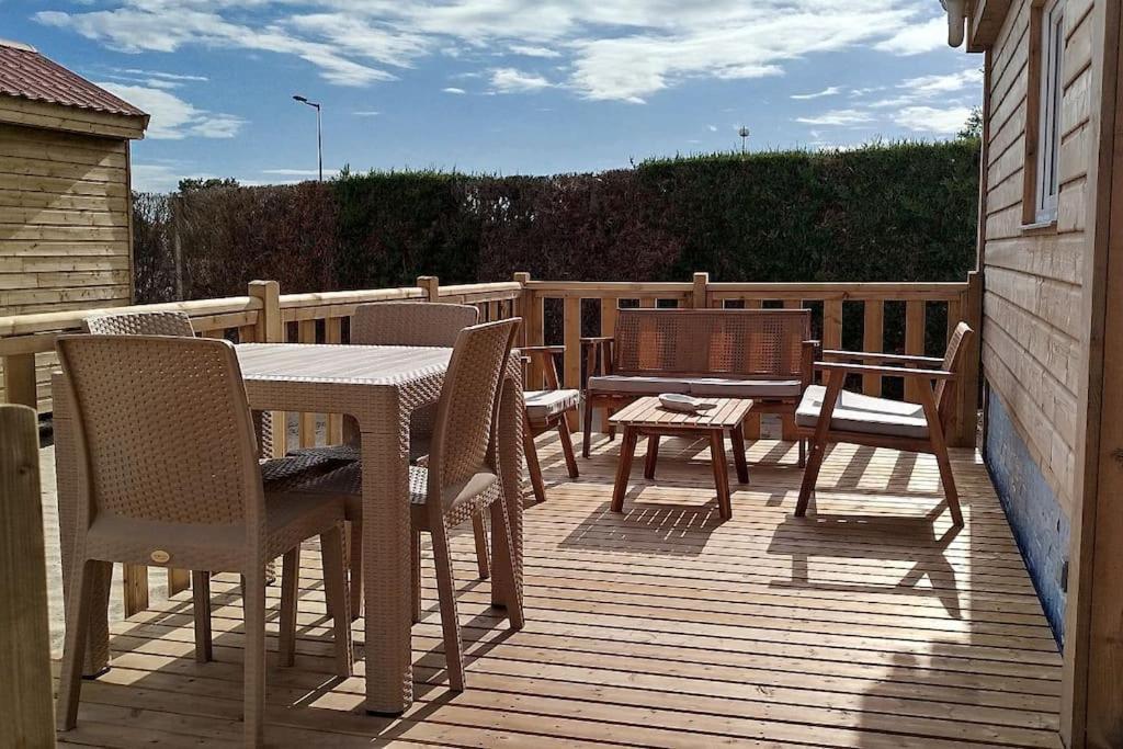 Berck-Plage - 2 Hebergements Insolites Tiny House De 2 A 8 Personnes Exterior foto